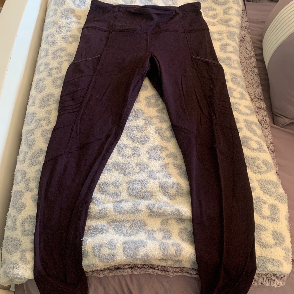Lululemon Purple Leggings with side pockets